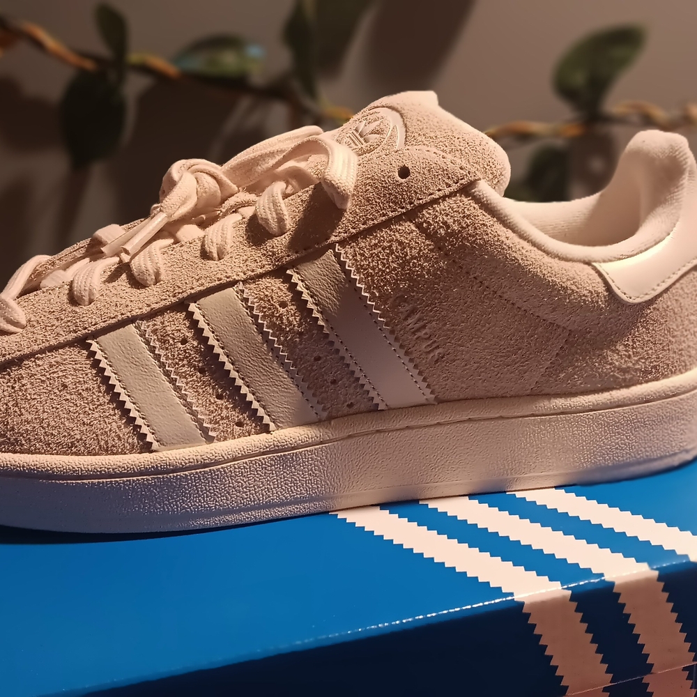 Men's Adidas 00's CampusBeige Suede Sneakers